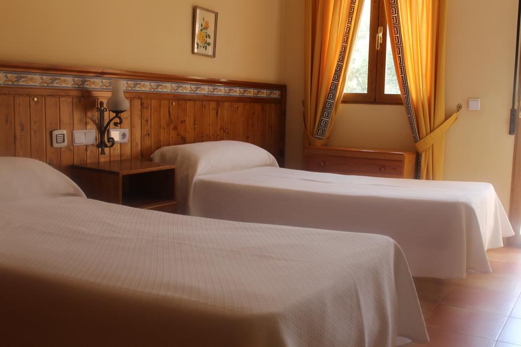 Hotel Restaurante Los Canos De La Alcaiceria Альхама-де-Гранада Номер фото