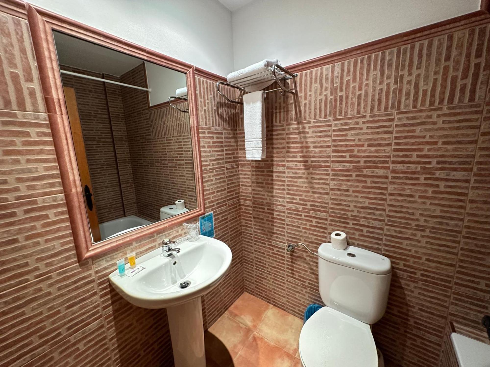 Hotel Restaurante Los Canos De La Alcaiceria Альхама-де-Гранада Экстерьер фото