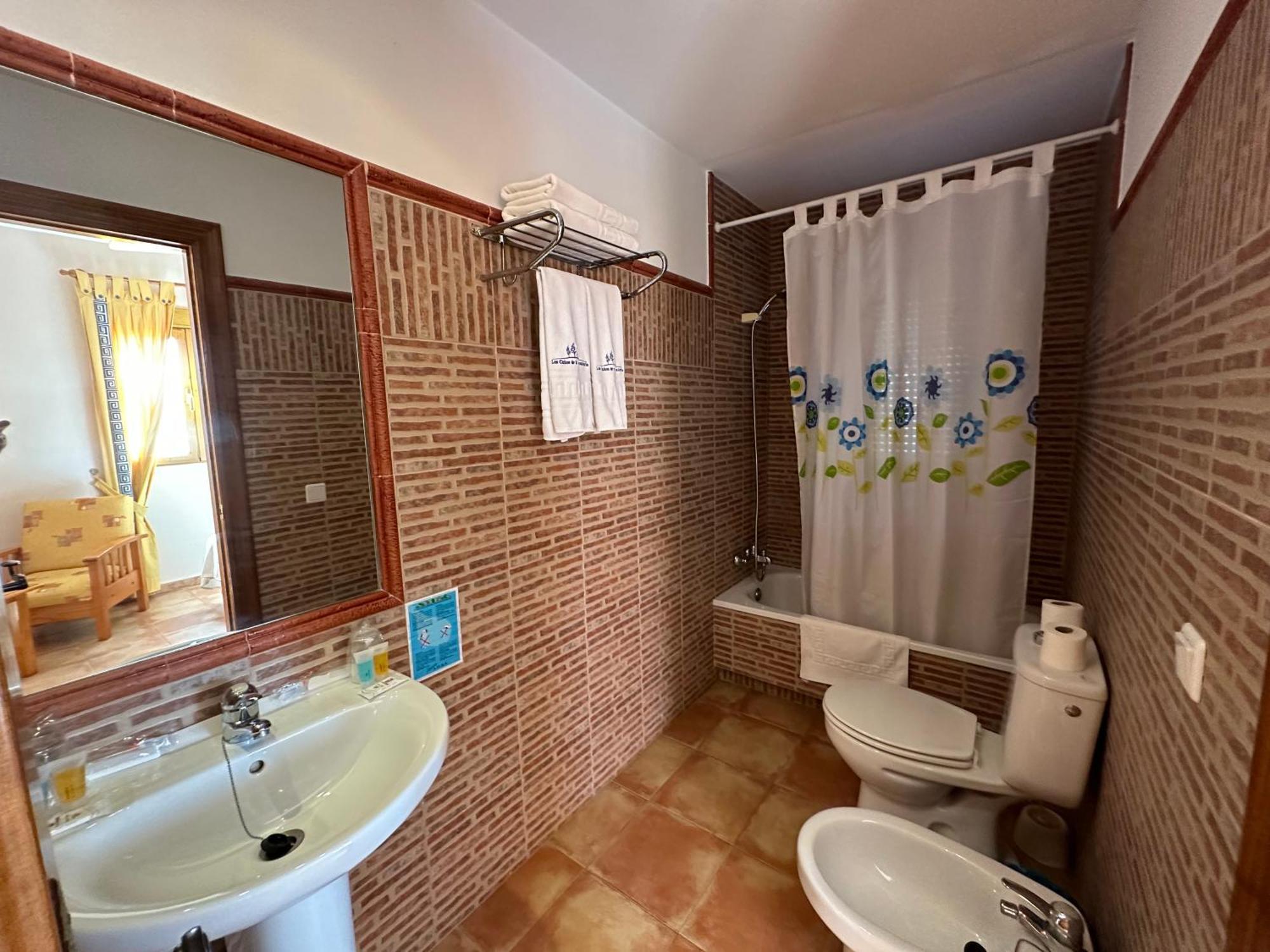 Hotel Restaurante Los Canos De La Alcaiceria Альхама-де-Гранада Экстерьер фото